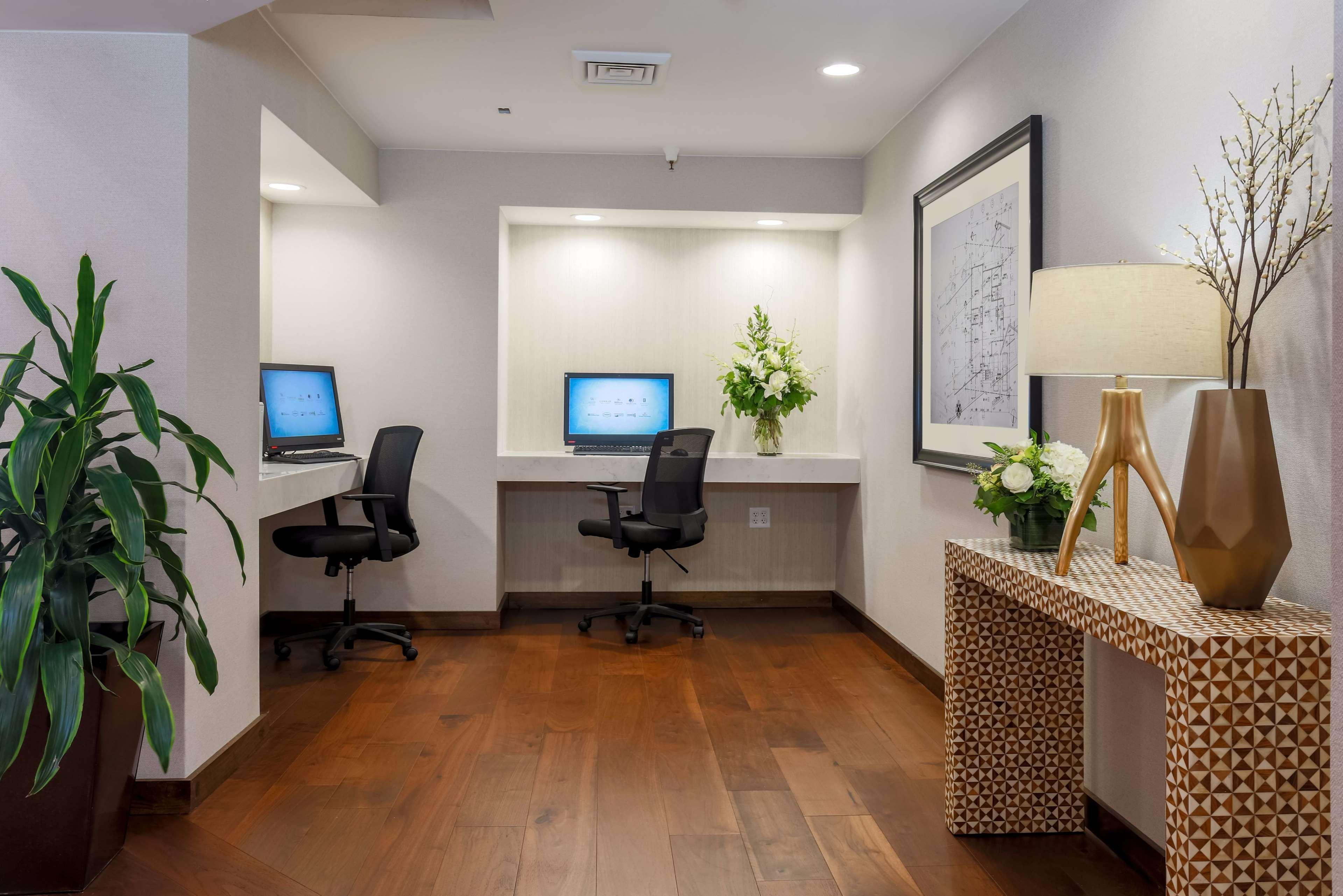 Doubletree Suites By Hilton Hotel Sacramento - Ранчо Кордова Экстерьер фото