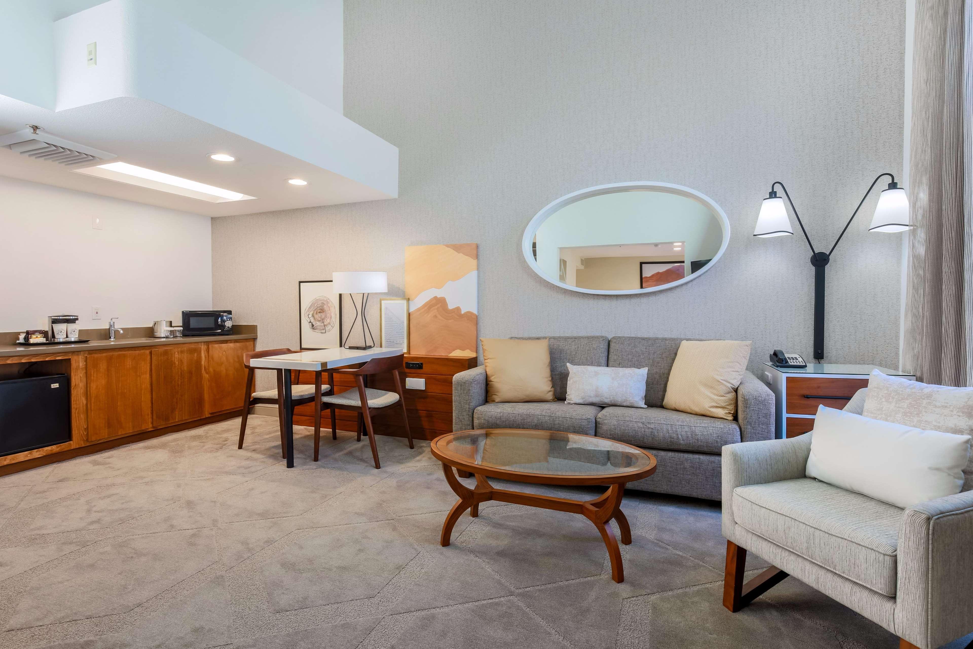 Doubletree Suites By Hilton Hotel Sacramento - Ранчо Кордова Экстерьер фото