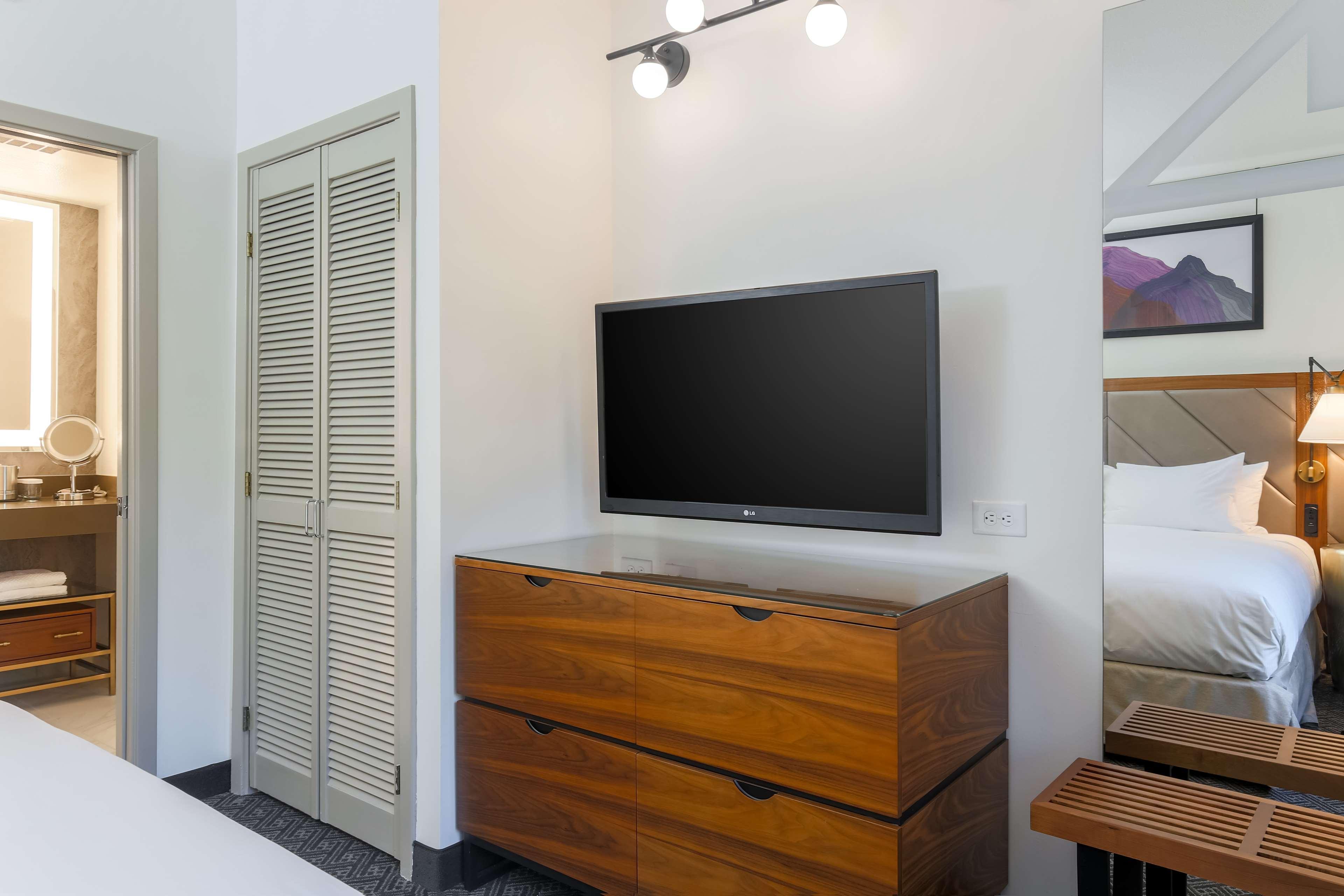 Doubletree Suites By Hilton Hotel Sacramento - Ранчо Кордова Экстерьер фото